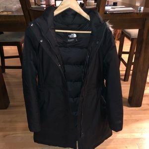 Women’s L Black North Face Jacket